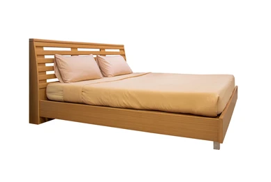 The Perfect Sleep Experience: A Wooden Bed