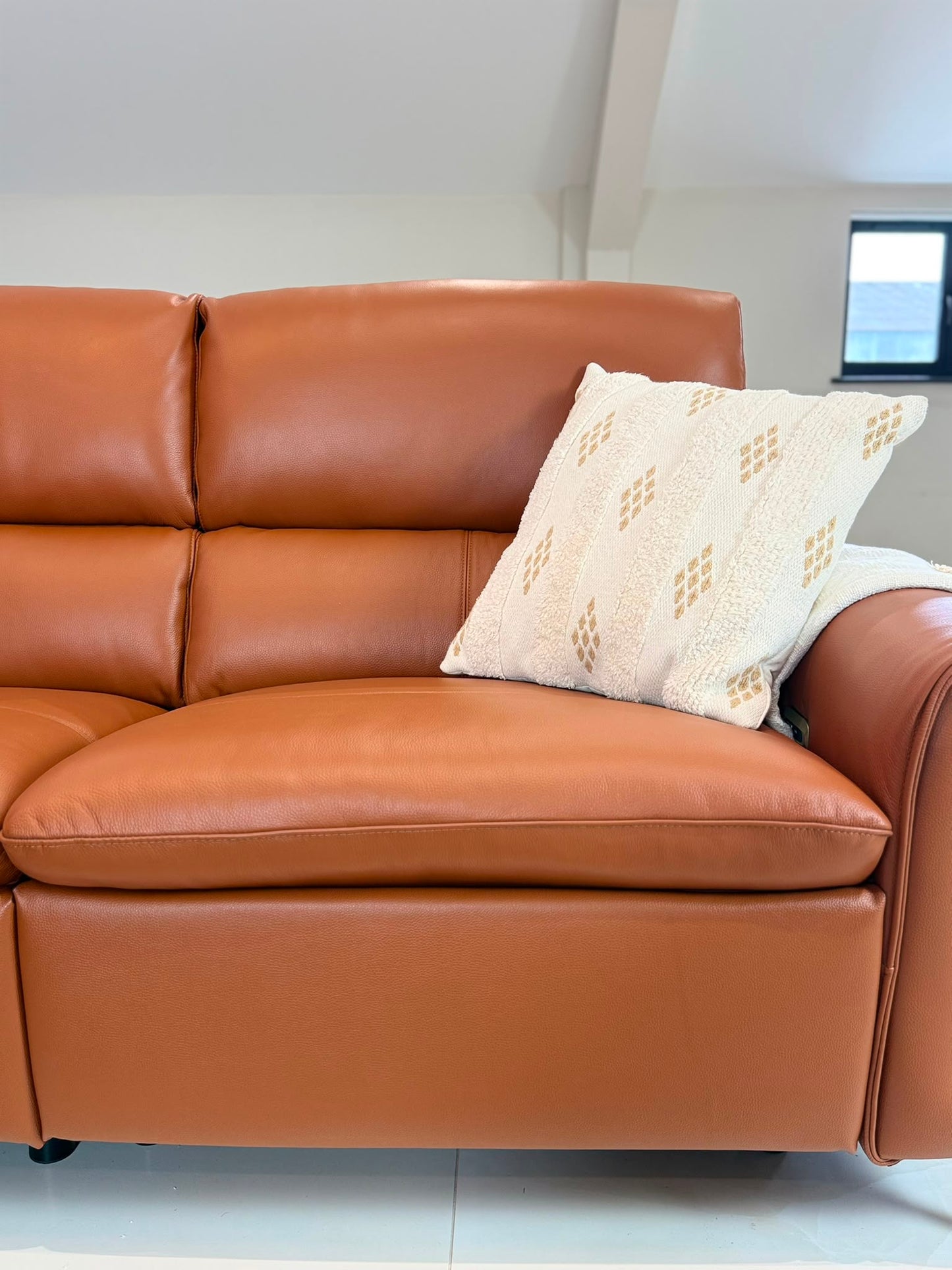Resillience Power Electric Corner Sofa - Tan Leather