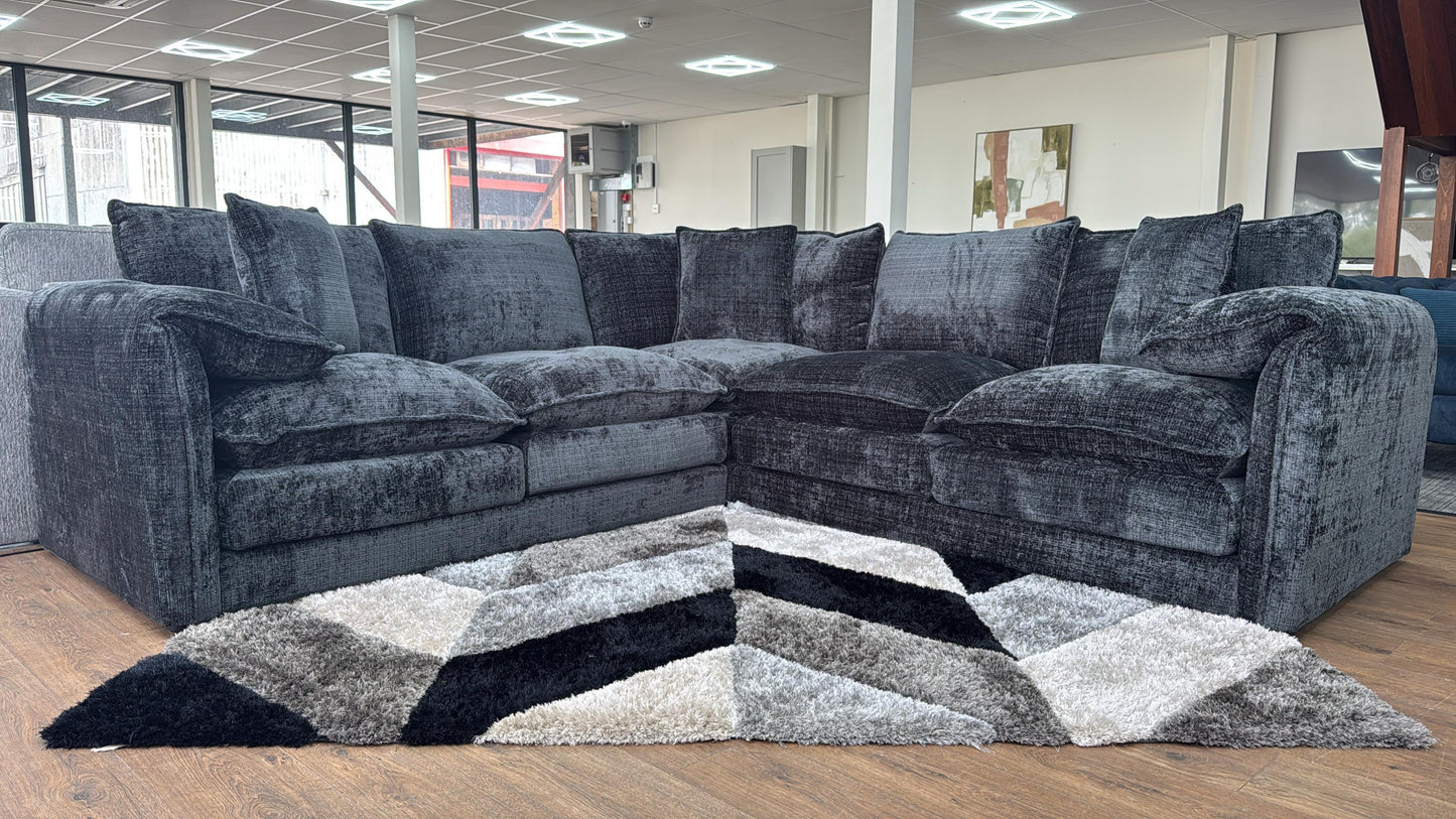 Solaya Corner Sofa - Black