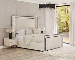 Lorenzo Wing Bed | Accent Piping | Winged Headboard