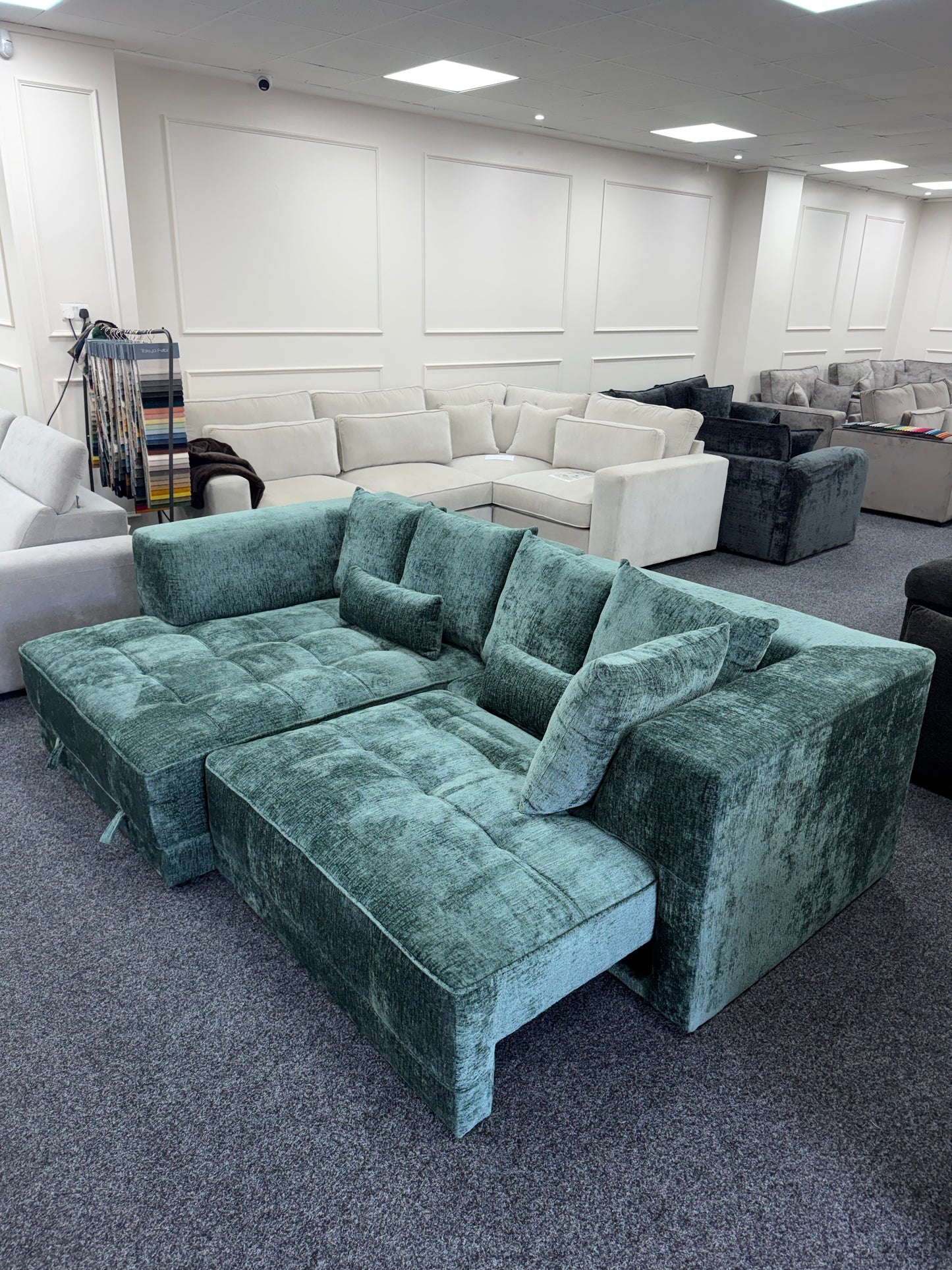 Brooklyn Electric Storage Right Hand Sofa Bed - Emerald