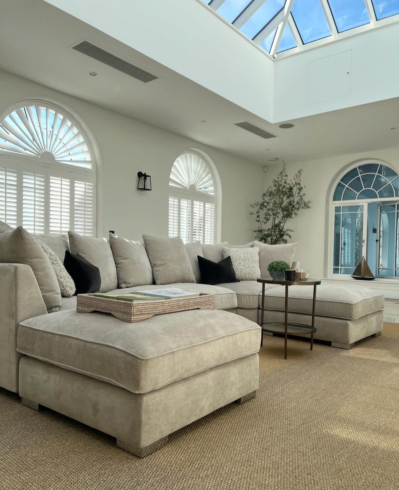 Luxury Bishop U Shape Sofa