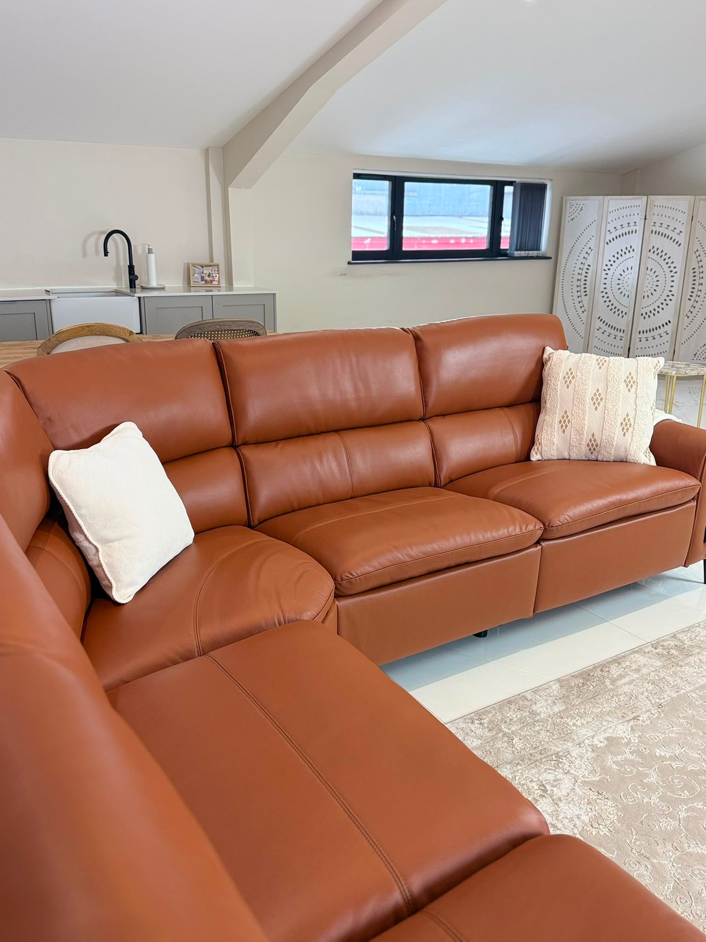 Resillience Power Electric Corner Sofa - Tan Leather