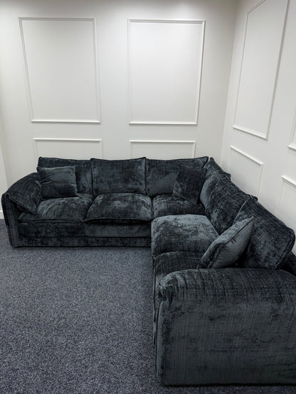 Solaya Corner Sofa - Black
