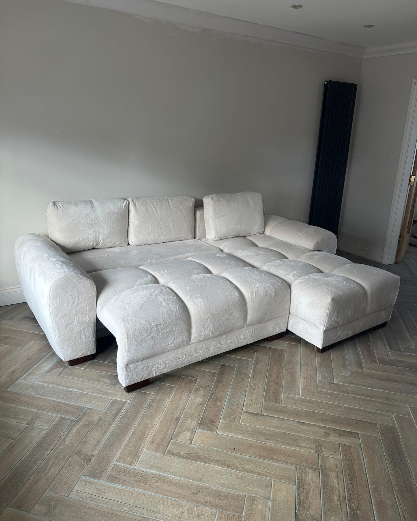 Azzuro Corner Sofa Bed With Storage - Universal Chaise - Plush Velvet  - Cream