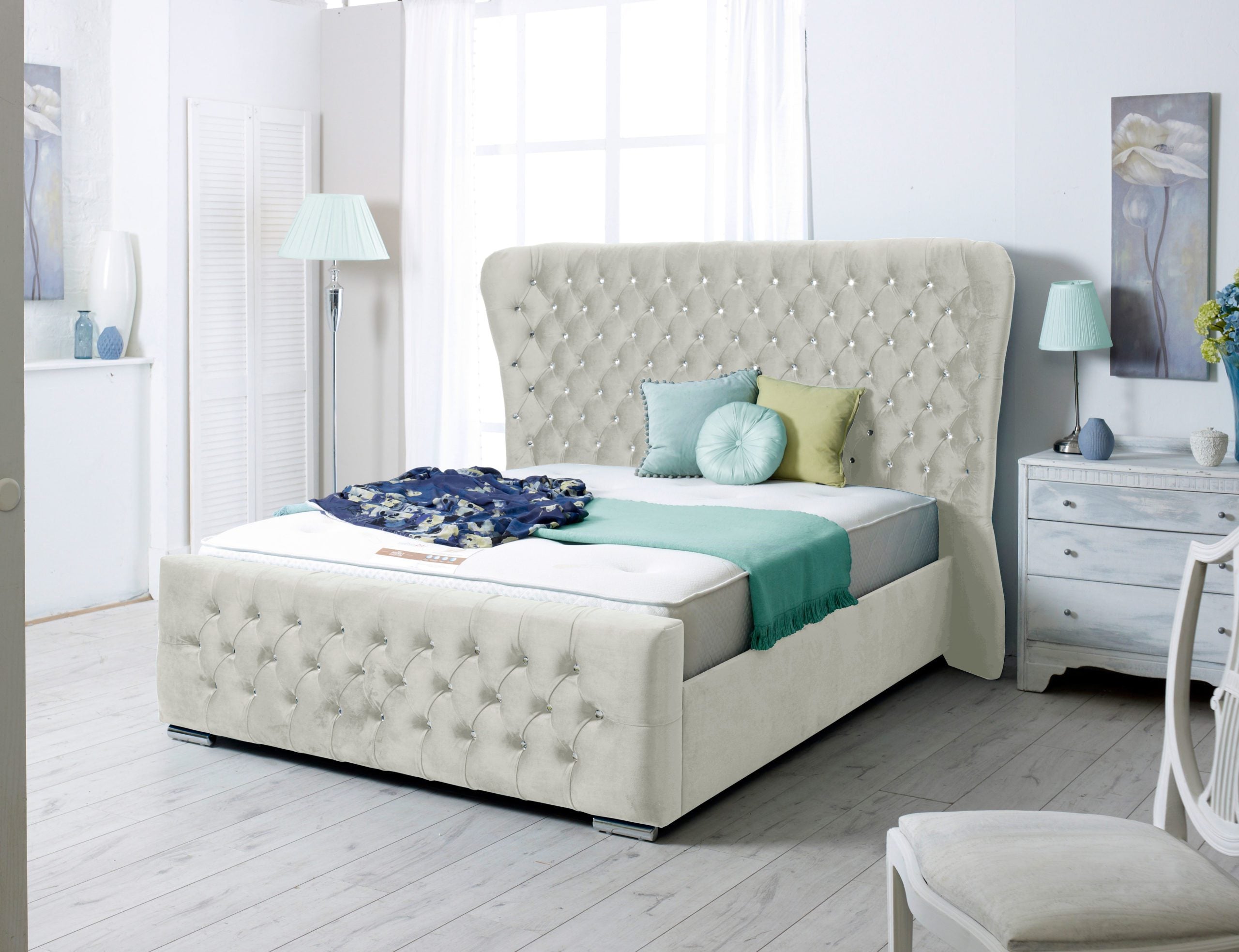 Kendal Wing Bed