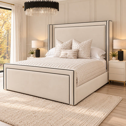 Lorenzo bed, opposite corner view