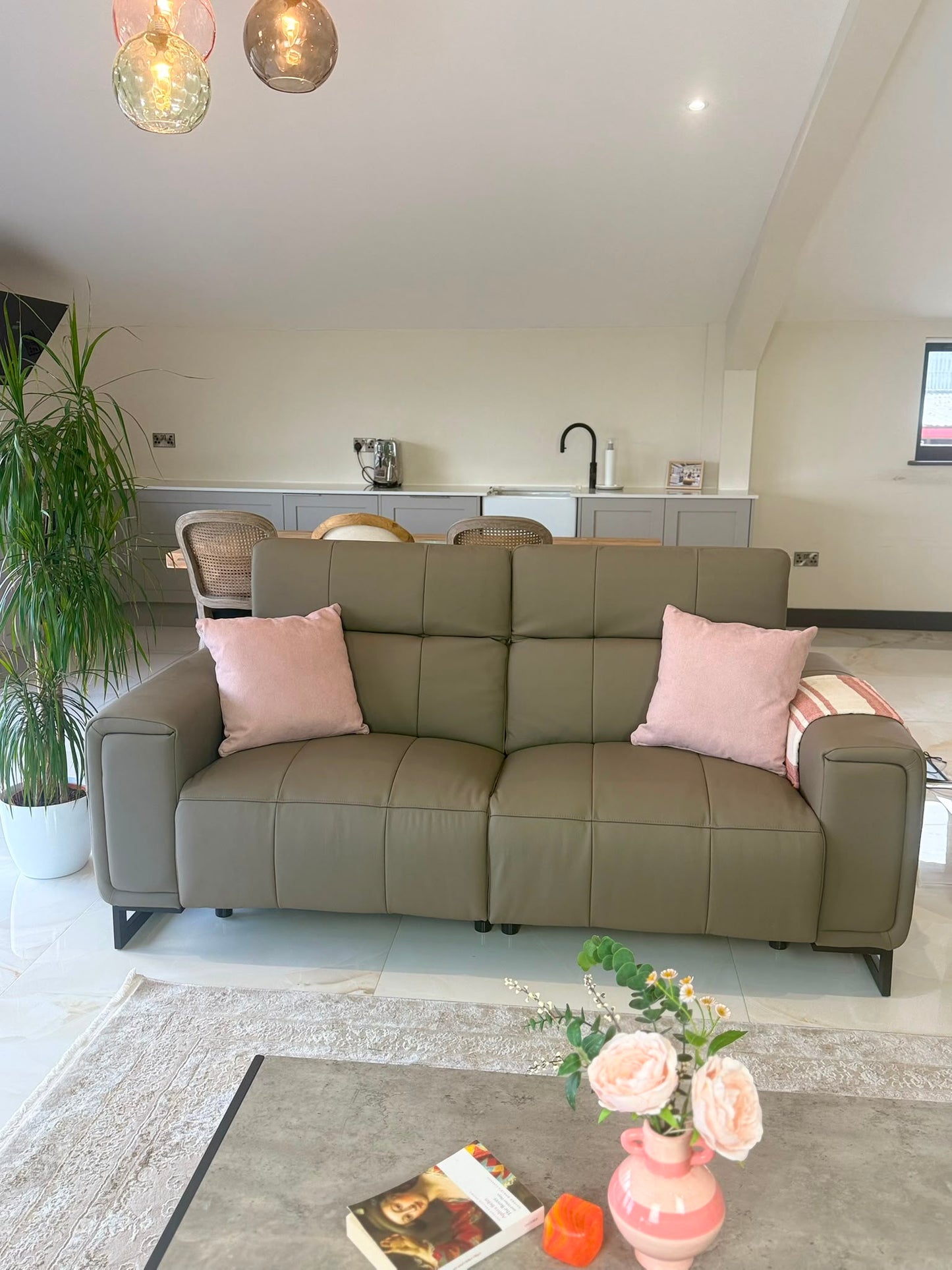 Richmond Electric Recliner Sofa Collection